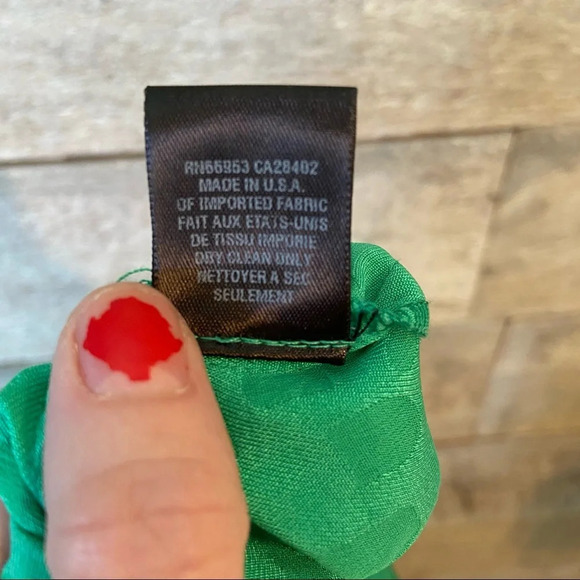 Cynthia Steffe women’s green 100% silk ruffled dress in size 2 - Picture 8 of 8